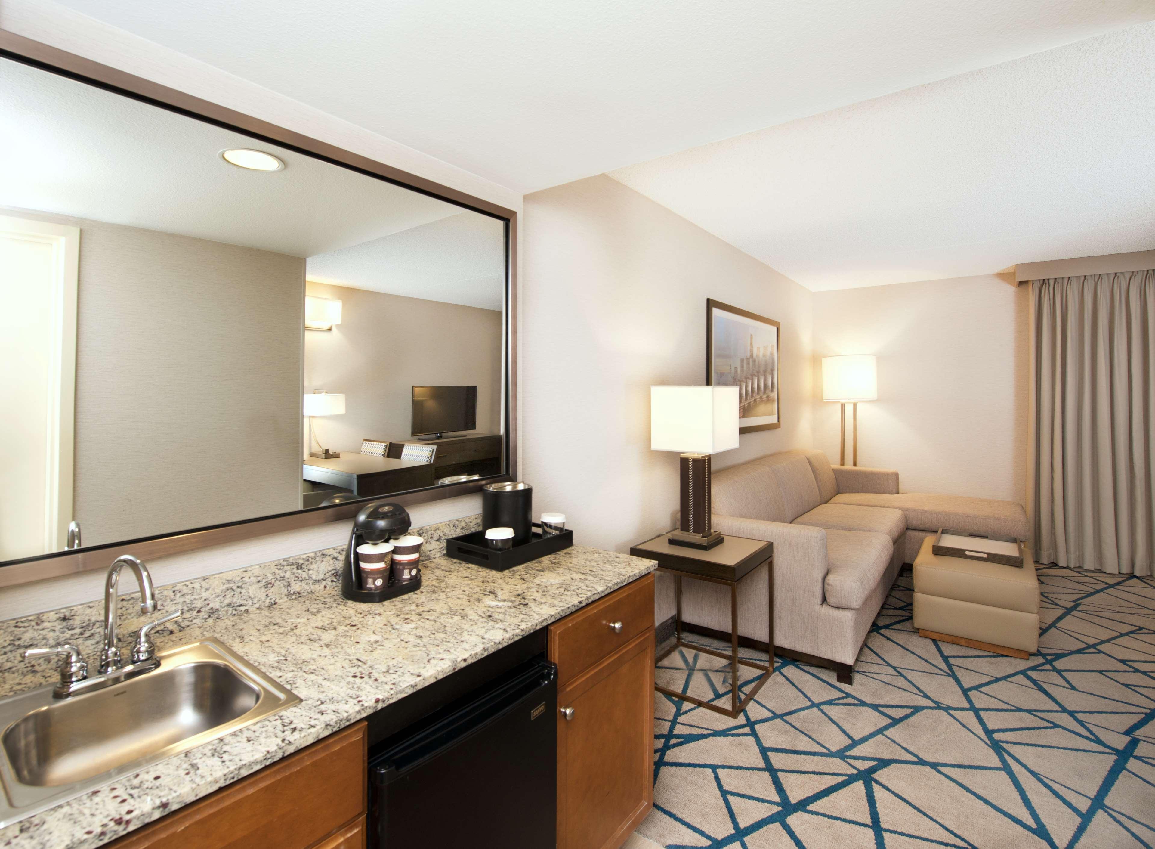 Embassy Suites By Hilton Seattle Bellevue Εξωτερικό φωτογραφία