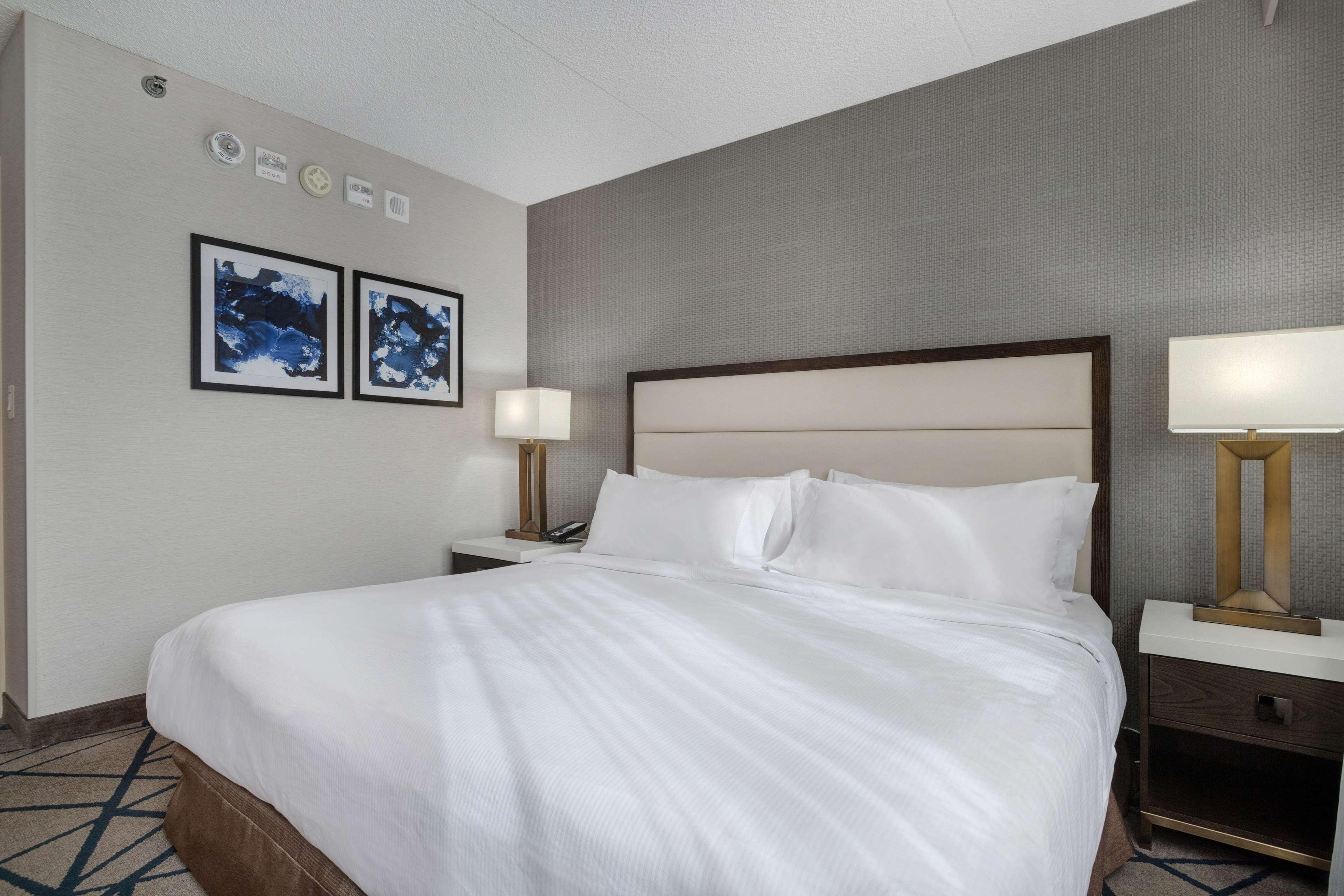 Embassy Suites By Hilton Seattle Bellevue Εξωτερικό φωτογραφία