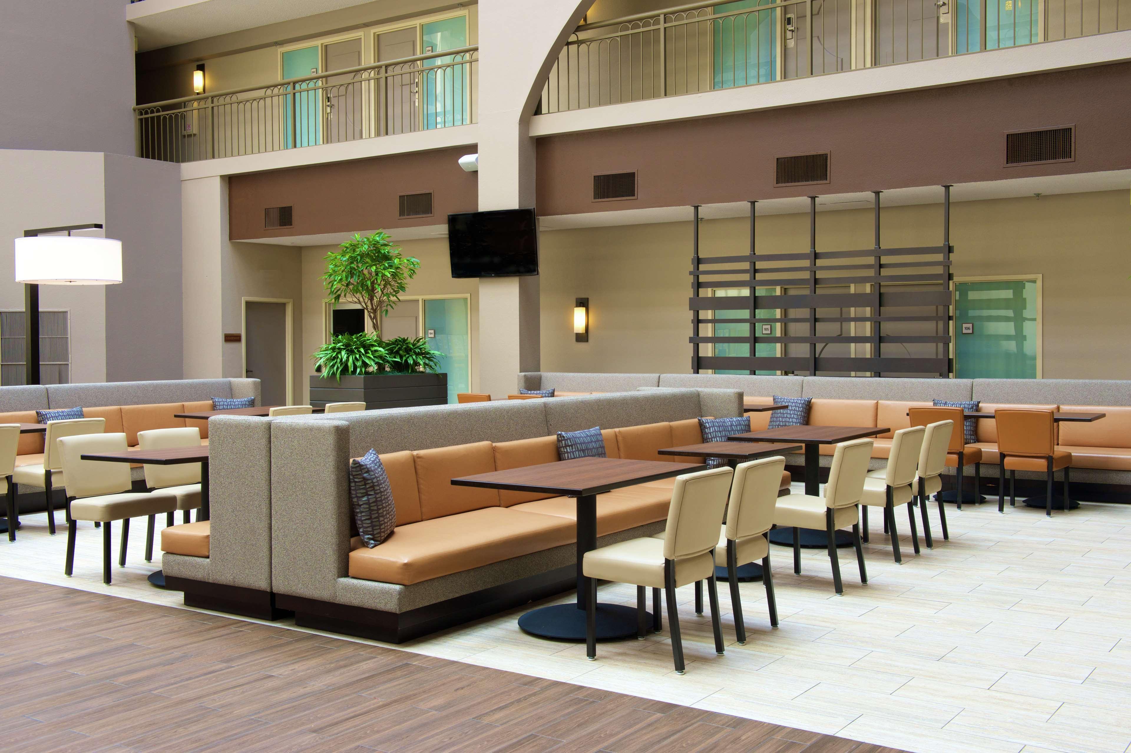 Embassy Suites By Hilton Seattle Bellevue Εξωτερικό φωτογραφία