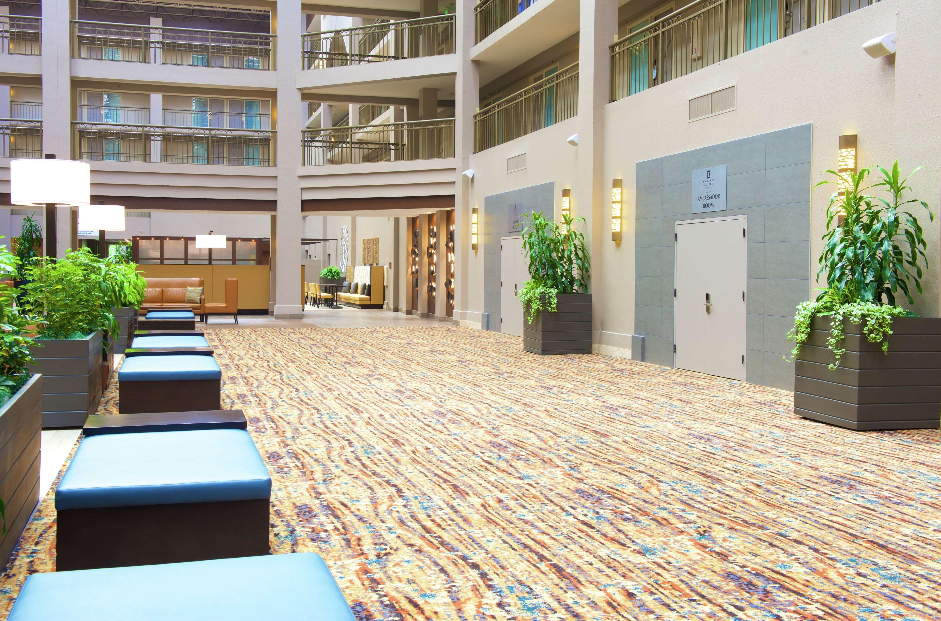 Embassy Suites By Hilton Seattle Bellevue Εξωτερικό φωτογραφία