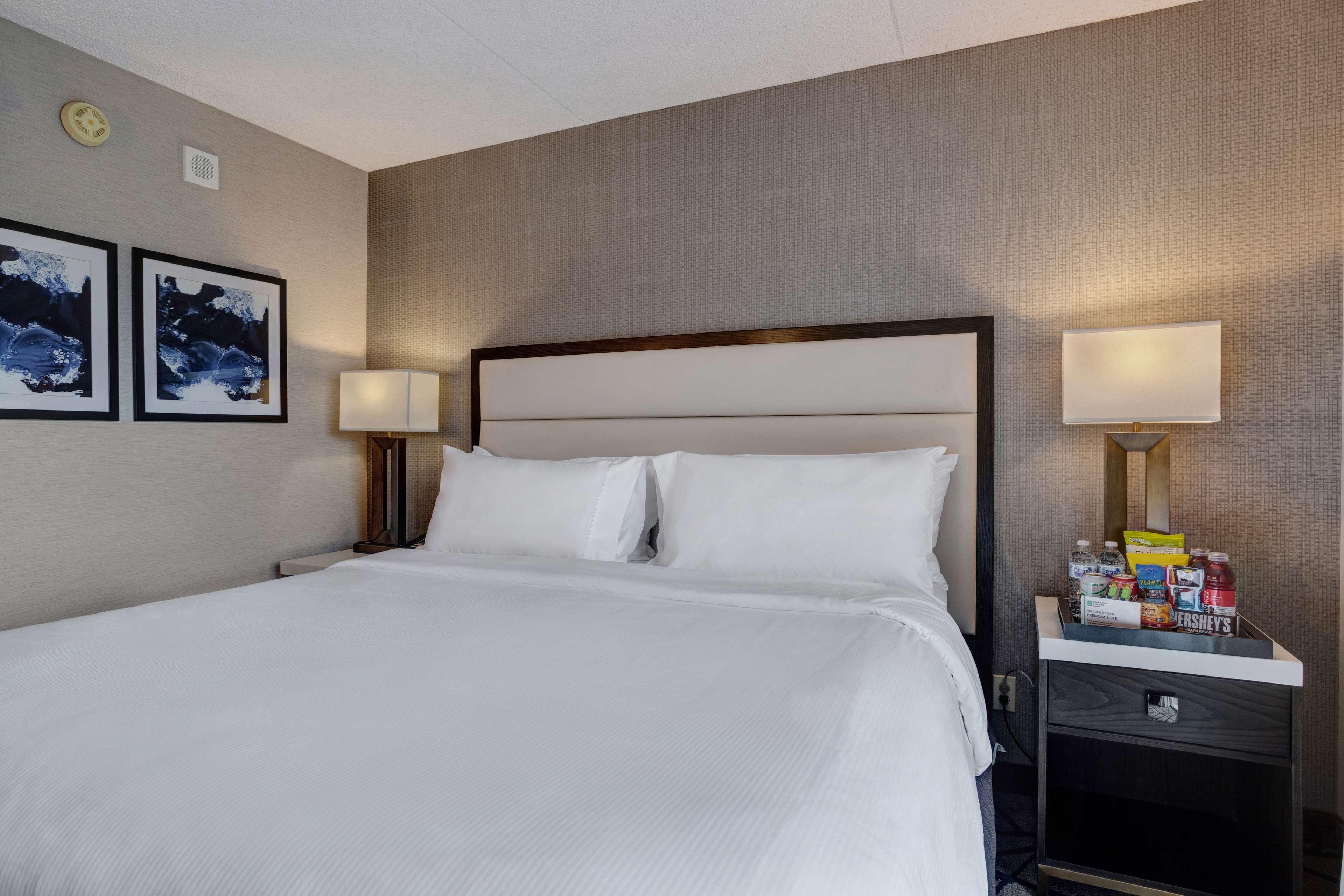 Embassy Suites By Hilton Seattle Bellevue Εξωτερικό φωτογραφία