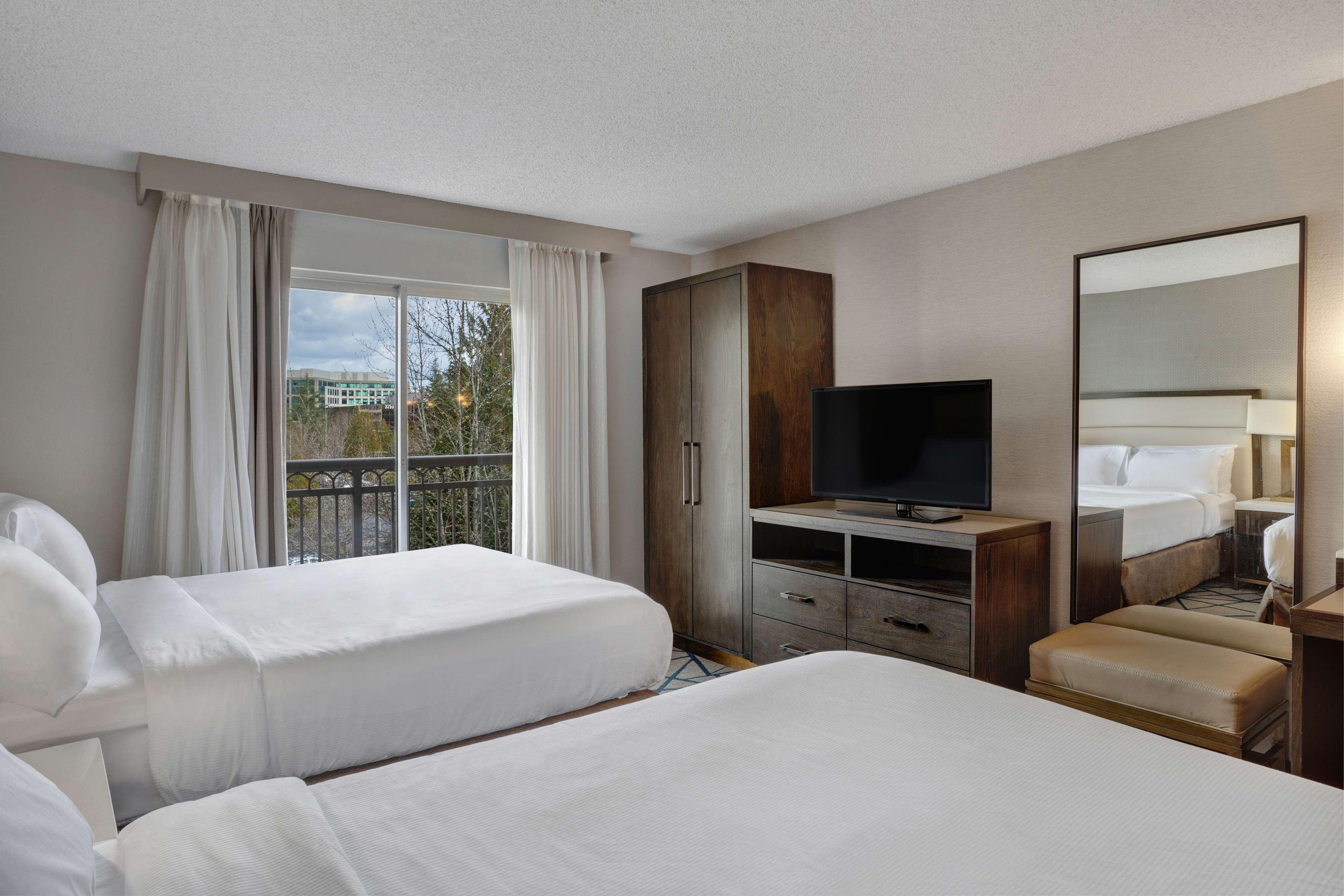 Embassy Suites By Hilton Seattle Bellevue Εξωτερικό φωτογραφία