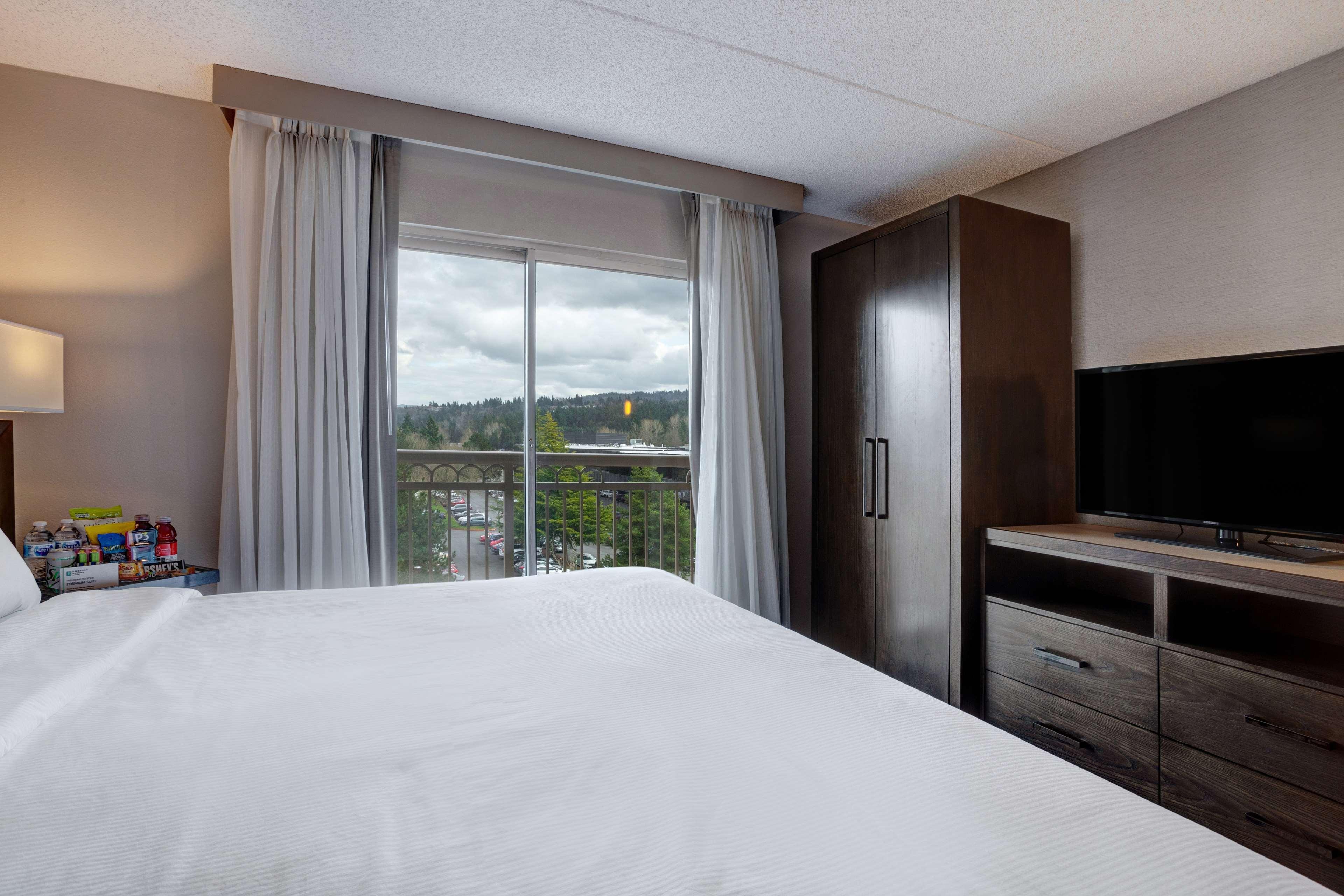 Embassy Suites By Hilton Seattle Bellevue Εξωτερικό φωτογραφία