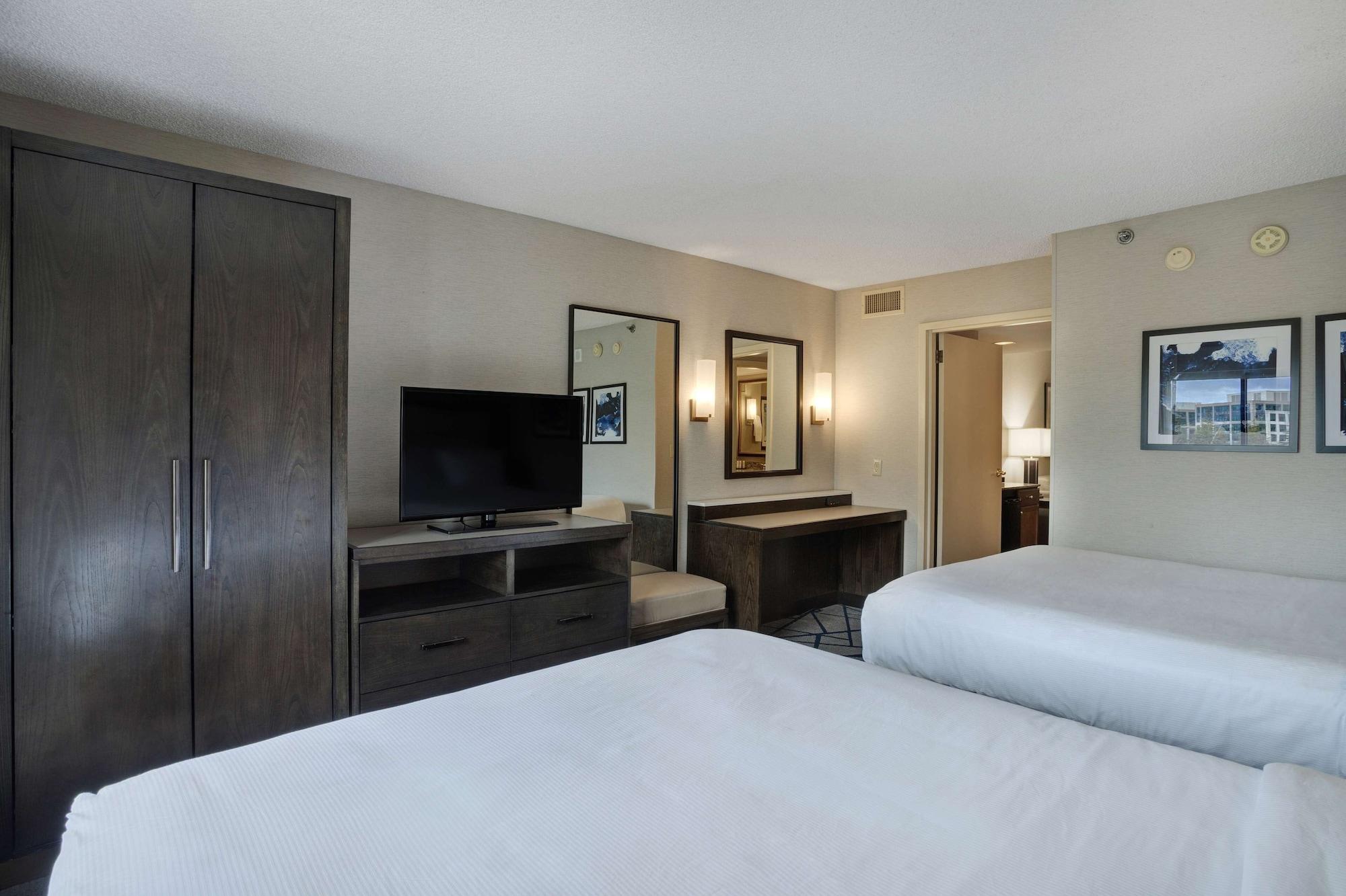 Embassy Suites By Hilton Seattle Bellevue Εξωτερικό φωτογραφία