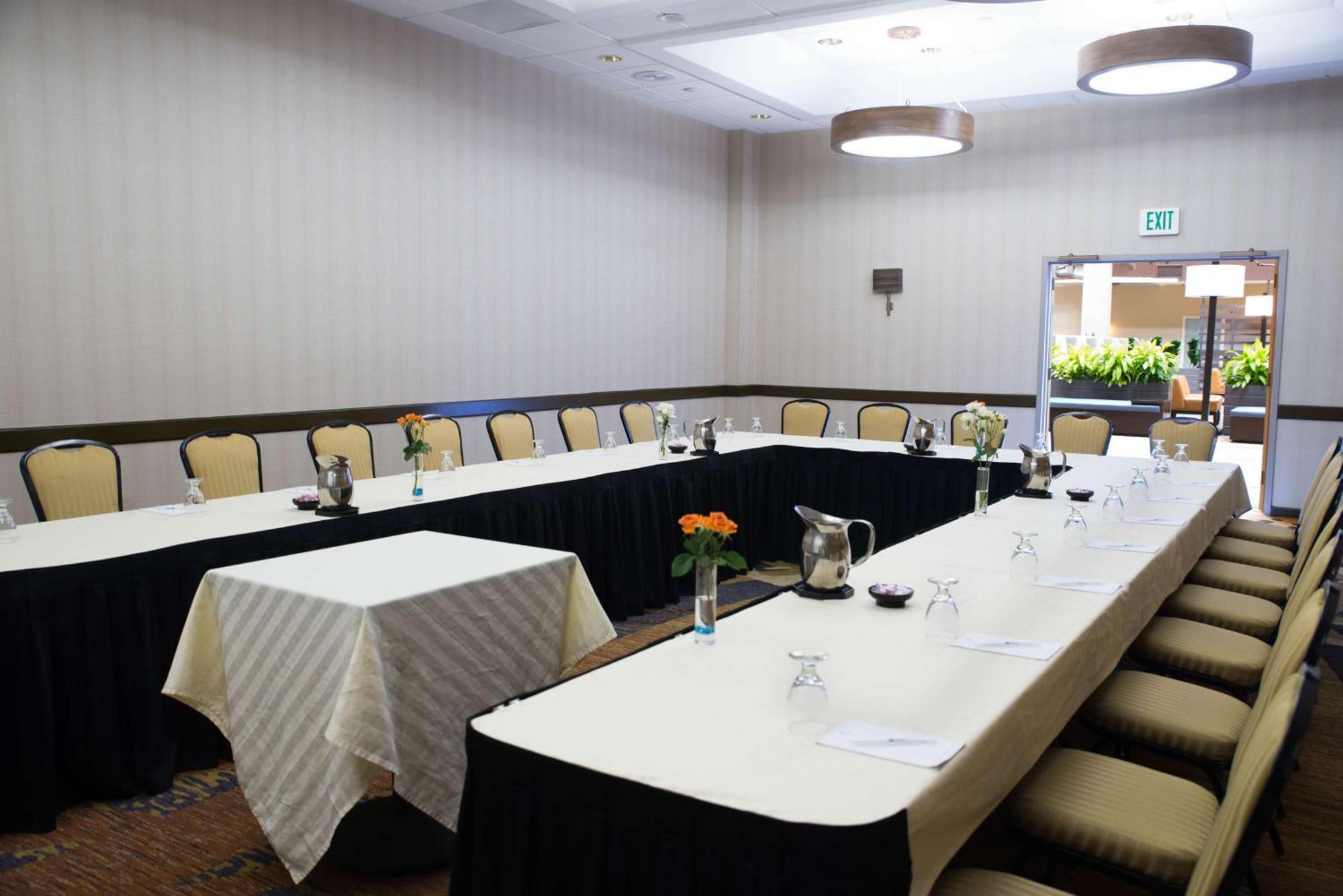 Embassy Suites By Hilton Seattle Bellevue Εξωτερικό φωτογραφία